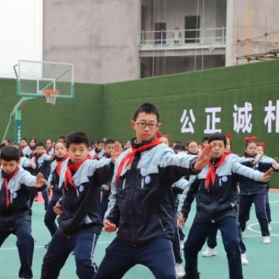 两江巴蜀中学校园开放日