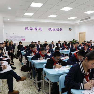 两江新区初中质量提升专题会在两江巴蜀中学召开